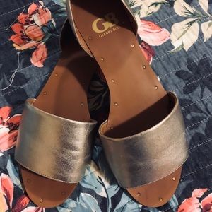 Gianni Bini Open-toed Flats